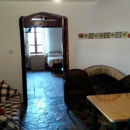 Venkovský dům Stone House *