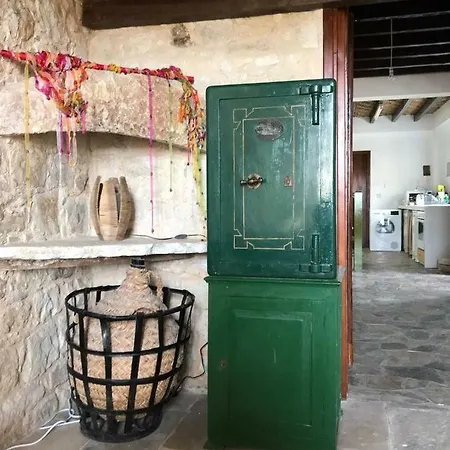 Летний дом Stone House